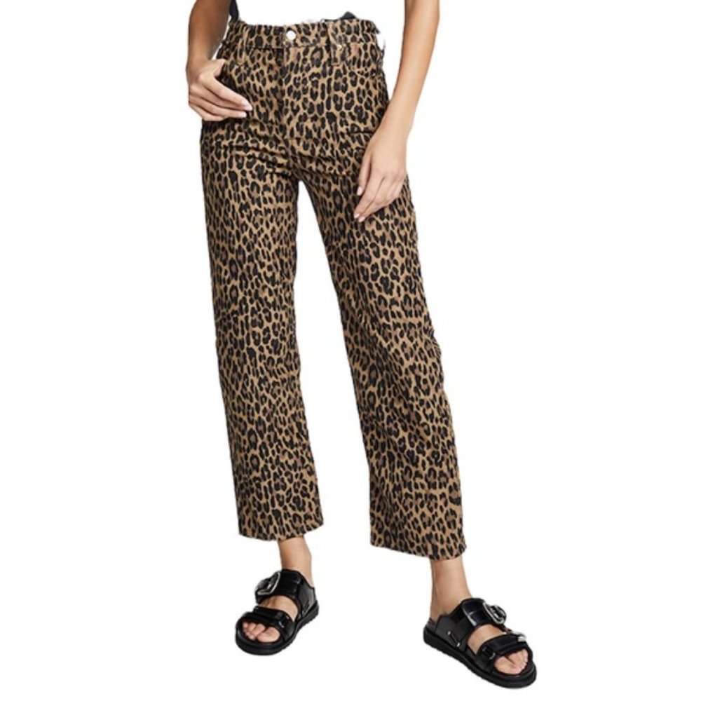 Levis Ribcage Straight Ankle Jeans in Leopard Corduroy